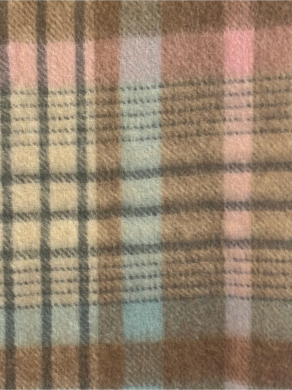 Naturally Bloomingdale’s 100% Cashmere Plaid Fringe Scarf Made in Germany